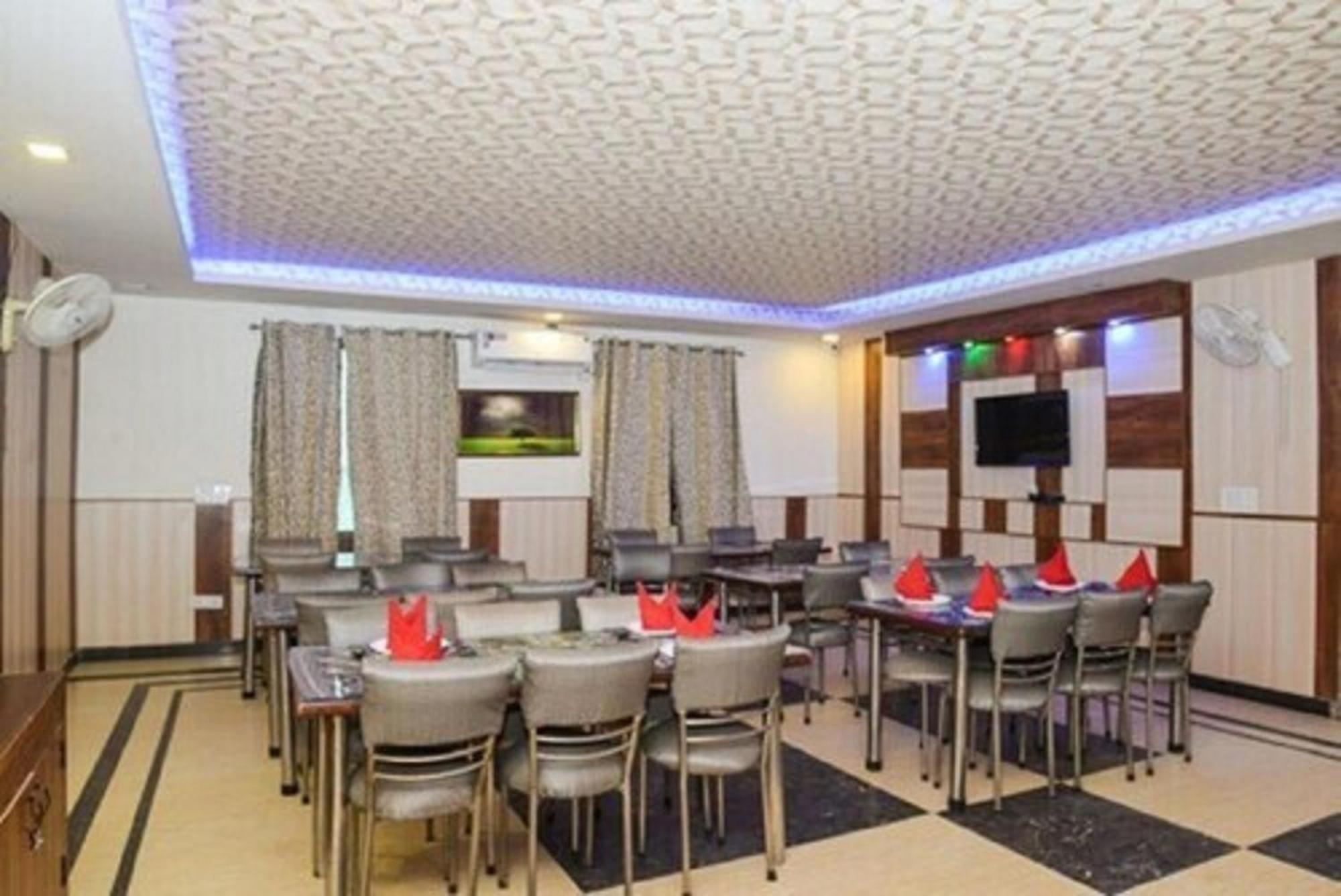 Hotel Shanti House New Delhi Karnail Singh Stadium Gate No 1 Екстериор снимка
