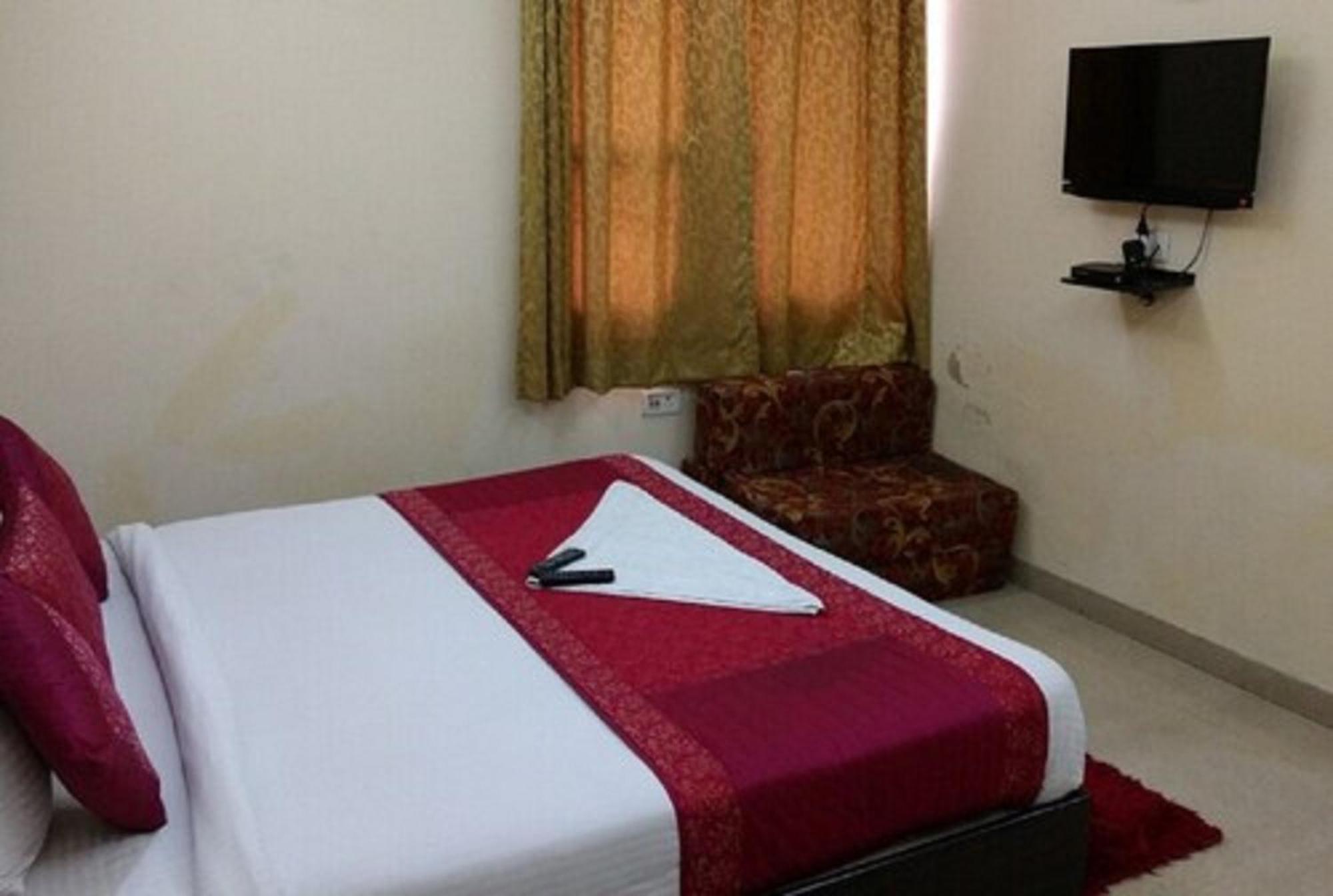 Hotel Shanti House New Delhi Karnail Singh Stadium Gate No 1 Екстериор снимка