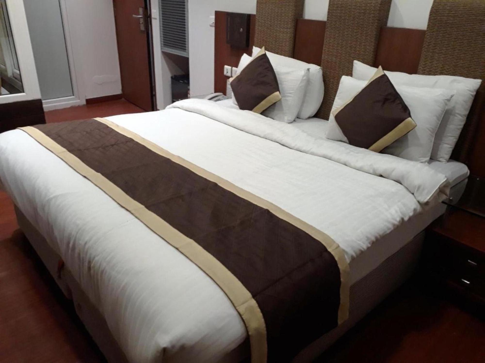 Hotel Shanti House New Delhi Karnail Singh Stadium Gate No 1 Екстериор снимка
